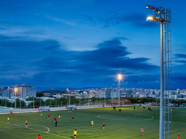 A Coruña moderniza los Campos de Fútbol de San Pedro de Visma con iluminación led de Carandini