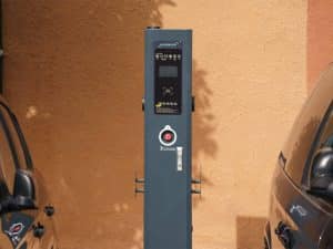 NOTICIA IMG El Ayuntamiento De Huelva Apuesta Por Los Cargadores Para Coches Electricos De Moonoff