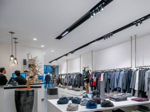 NOTICIA TRILUXlivelink oktalite retail