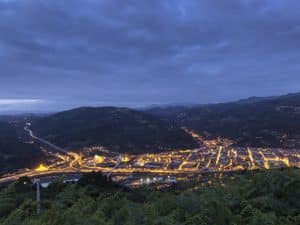 NOTICIA Vistas Nocturnas A Mieres Del Camin Fot Cheluis AF Semeya