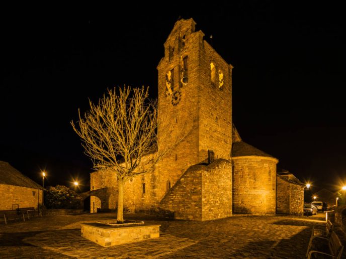 NOTICIA9. Castiello De Jaca ATP Iluminacion Alumbrado LED 2200 K Montana Inmune Sobretensiones MV1 3881 688x516